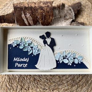 211,,młodej parze komplet w kremie i granacie