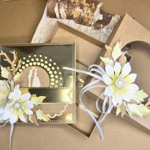 383,kartka w pudełku na ślub w stylu rustykalnym z torebką