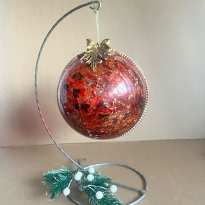 576,Bombka z efektem bursztynu z stojakiem