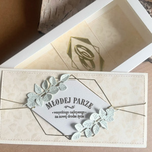 608,Kartka w pudełku na ślub- Młodej Parze