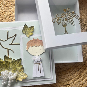 666,kartka w pudełku na komunię dla chłopca z torebką