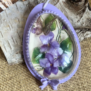 677,Wielkanoc- jajo z fiołkami