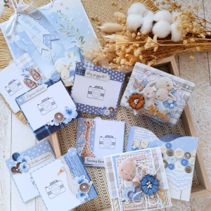 Album dla chłopca w pudełku z kartką i torebką prezentową