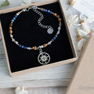 Amulet Dobrych Podróży – bransoletka z lapis lazuli i Różą Wiatrów