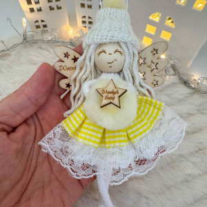 Aniołek w czapeczce prezent świąteczny makrama PREZENT