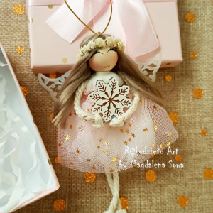 Aniołek ze śnieżynką, Anioł w pudełeczku prezentowym, Na prezent