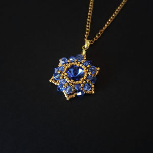 Autorski naszyjnik z kryształami Preciosa "Winter Lights - Sapphire"