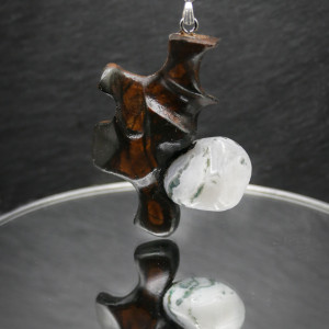 Autorski Wisiorek „Agat mszysty” - pirografia, wood pendant