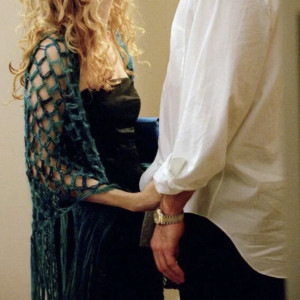 Ażurowa chusta w stylu Carrie Bradshaw