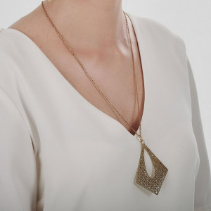 Ażurowy wisior w kształcie rombu Filipa c991