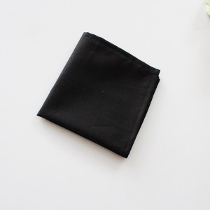 Bawełniana matowa poszetka wypustka butonierka czarna czerń