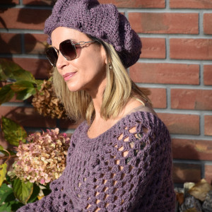 Beret  na szydełku.