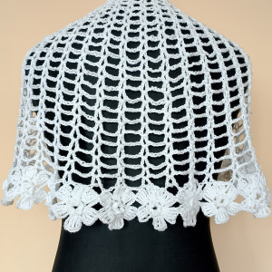 Biała pelerynka komunijna, z jedwabiem i kaszmirem