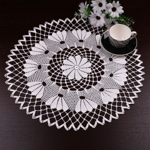 Biała serweta 54 cm