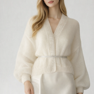 Biały ślubny kardigan z moheru z cekinami, gotowy do wysyłki