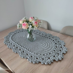 Bieżnik owalny ze sznurka  szydełkowy 50cmx90cm