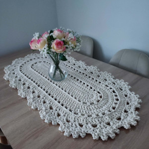 Bieżnik ze sznurka owalny szydełkowy 50cmx100cm