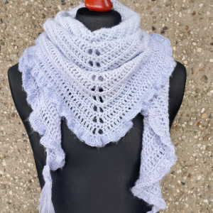 Błękitna chusta z falbanką