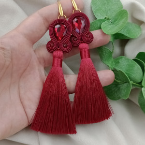 Bordowe długie kolczyki z chwostami chwosty soutache