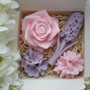 Box róża i bez Dzień Kobiet