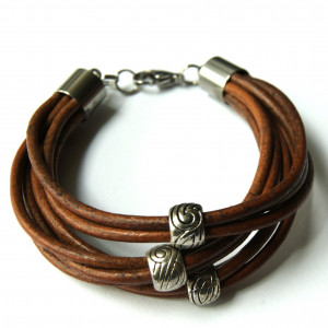 Bransoleta brązowy okrągły rzemień, metal dł. 20 cm