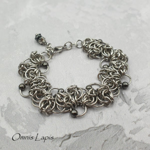 Bransoleta chainmaille z hematytem