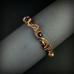 Bransoleta mankietowa z turmalinem