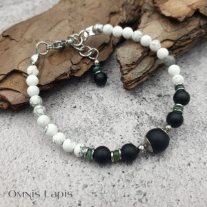 Bransoletka kontrastowa- howlit, turmalin, agat indyjski