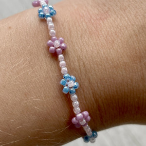 Bransoletka Kwiatki! szklana z koralików niebiesko różowa nr 2