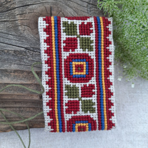 Bransoletka z haftem łemkowskim