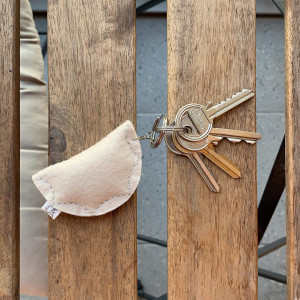 BRELOK PIERÓG Z FILCU