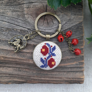 Brelok z haftem łemkowskim V