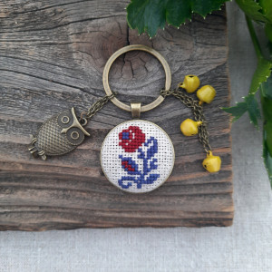 Brelok z haftem ukraińskim VI