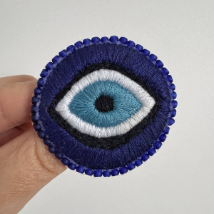 Broszka haftowana oko proroka Nazar handmade