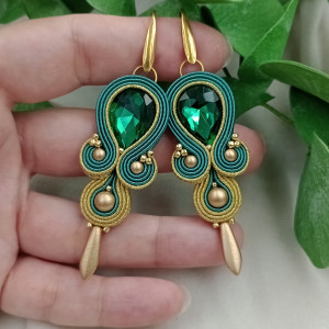 Butelkowe kolczyki sutasz soutache złote szmaragdowe zielone