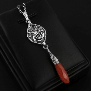 Carnelian rose