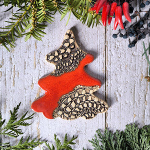 Choinka - duża zawieszka ceramiczna - czerwień + przetarcia