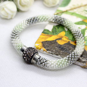 cieniowana bransoletka zapinana na magnes