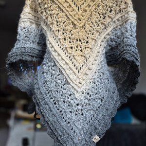 Ciepła chusta z dodatkiem alpaki beżowo - szara