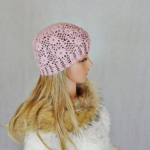 Czapka handmade różowa 02