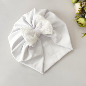 Czapka turban  kokarda koronka biel chrzest wiosna/jesien