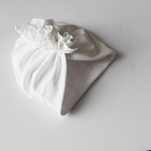Czapka turban podwójny biały chrzest