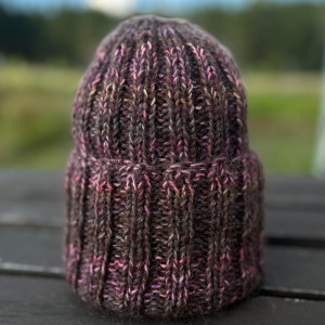 Czapka z wełny Czekolada z malinami