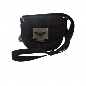 Czarna niewielka rockowa listonoszka z nietoperzem