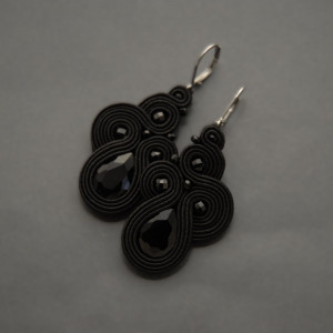 czarne kolczyki /klipsy sutasz 1