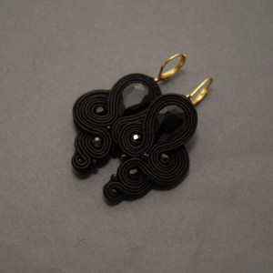 czarne kolczyki /klipsy sutasz 2