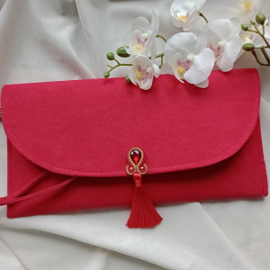 Czerwona torebka kopertówka sutasz na wesele ślub komunię