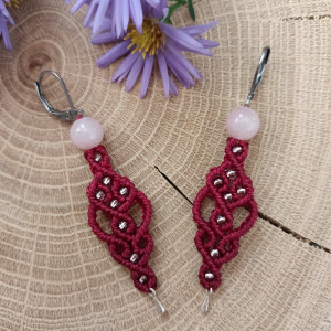 Czerwone kolczyki krople makrama z jadeitem