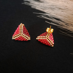 Czerwone Trójkątne Sztyfty - "Red Triangle Chevron"