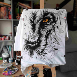 Damska ręcznie malowana koszulka, lew